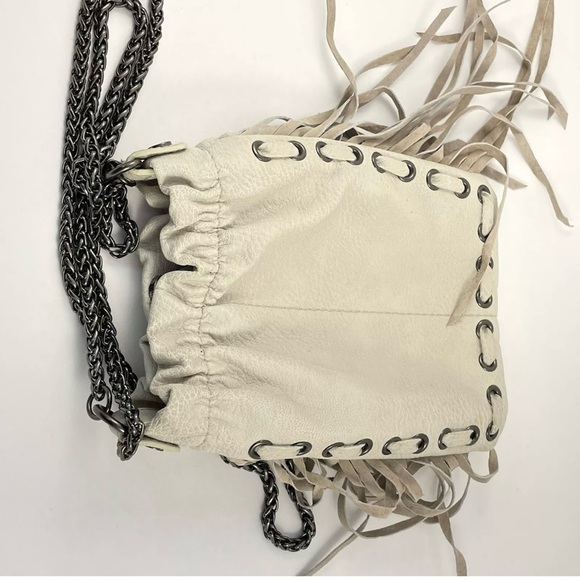 CIRCUS BY SAM EDELMAN FRINGE CHAIN CROSSBODY BAG- CUTE AND LIGHTWEIGHT NWT - Picture 5 of 9